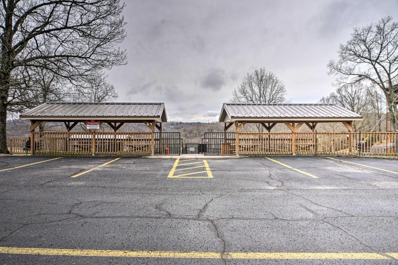 Reed Springs Condo With Furnished Deck And Pool Access Reeds Spring Buitenkant foto